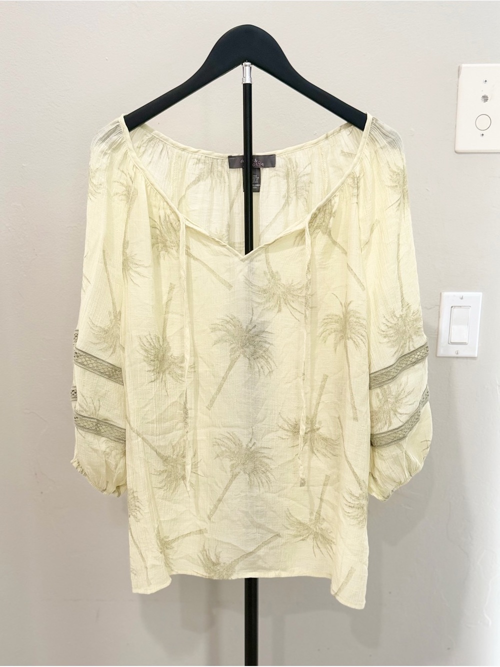 Olivia & Martin Palm Print Boho Peasant Blouse Size L Resortwear Boho Coastal